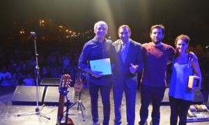 Peteco Carabajal estuvo en Ybarlucea