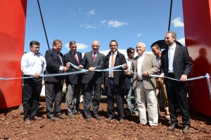 “Esta es una posibilidad de mostrarse y de intercambiar experiencias” dijo Bonfatti al inaugurar Expoagro 2013
