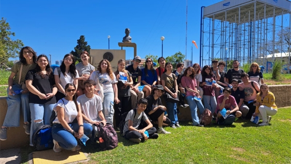 El programa “Aguas Educa” llegó a más de 50 mil personas durante este año