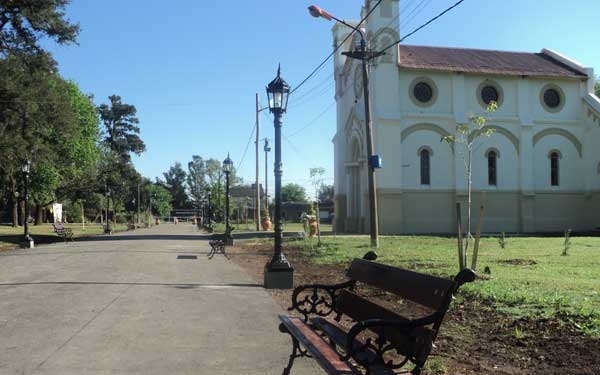 Fueron inauguradas las obras de la Plaza y la Peatonal