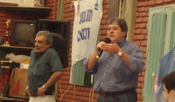 Rubeo continúa visitando clubes de barrio