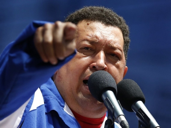 Michael Moore, Sean Penn y Oliver Stone despiden al "campeón de los pobres"
