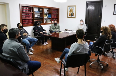 Mano única en barrio Correo