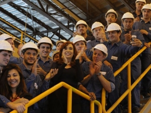 "Algunos quieren volver al régimen ultraconservador que arruinó a la Argentina" 