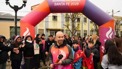 Mascherano encabezó el paso de la Antorcha Suramericana por San Lorenzo