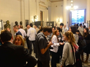 Se presentó en el hall de la legislatura la muestra “Violencia: Espacio de Incomunicación”