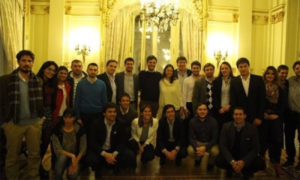 Polémica por asistencia de partido neonazi a reunión en Casa Rosada