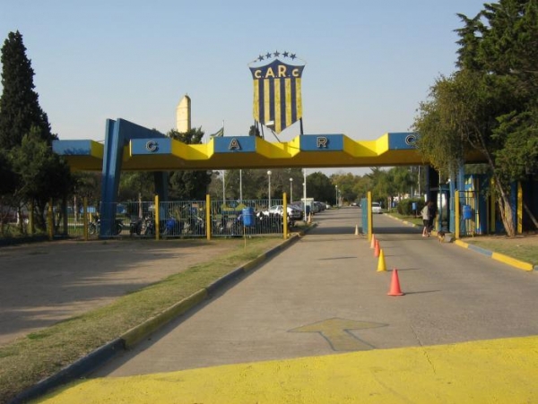 Arquitectos del Ministerio de Salud de la provincia visitaron la Ciudad Deportiva de Rosario Central