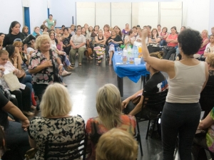 “La ciudadanía tiene que participar en seguridad comunitaria y en el control de la fuerza policial”