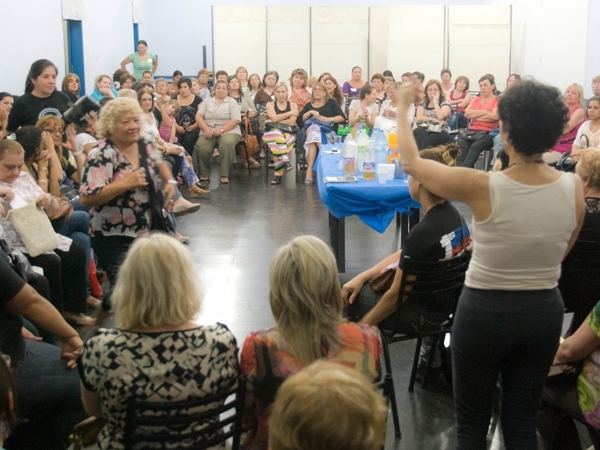 “La ciudadanía tiene que participar en seguridad comunitaria y en el control de la fuerza policial”