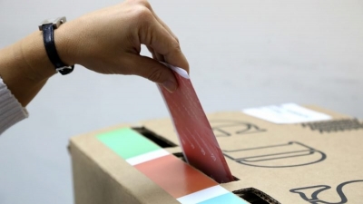 Ya se vota en la provincia