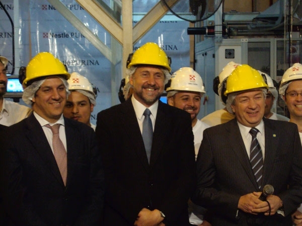 Perotti en Purina Santo Tomé en la videoconferencia de la Presidenta de la Nación 