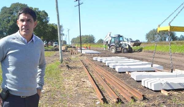 El Tren se expone en Rosario ante el avance de la obra de renovación de vías
