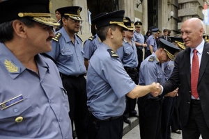 Bonfatti anunció una “profunda reforma policial”