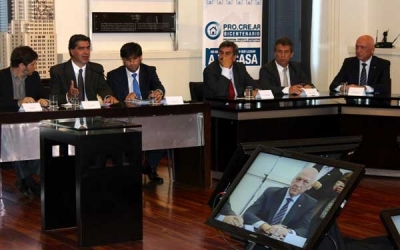 Bonfatti firmó un convenio con el gobierno nacional para promover el acceso al suelo urbano