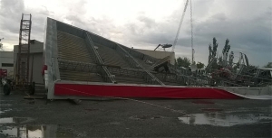 Una violenta tormenta de viento hizo estragos en el centro provincial