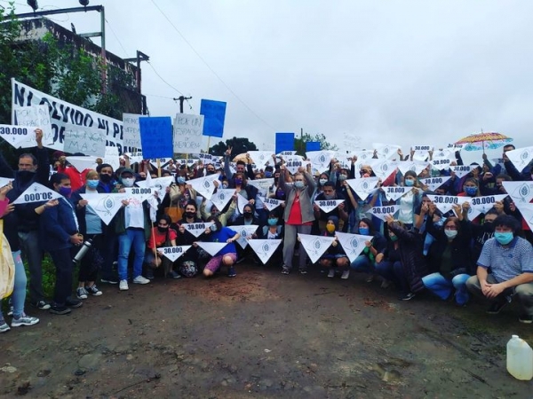 Acto por la Memoria en la puerta de La Calamita