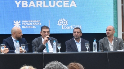 Ybarlucea concretó un espacio universitario de formación