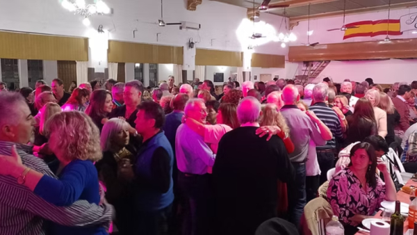 Recuerdos FM celebrará sus 21 años con una gran cena show en la Sociedad Española de Beltrán