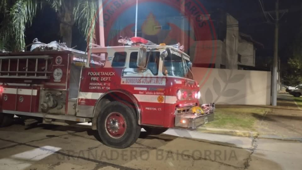 Incendio en una vivienda de Los Naranjos: un hombre sufrió quemaduras leves