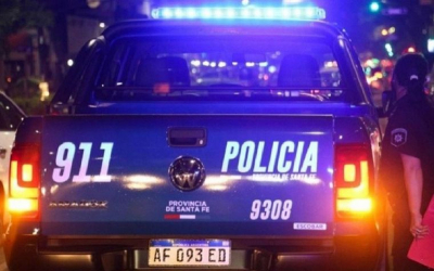 Arde una Renault Kangoo en San Miguel