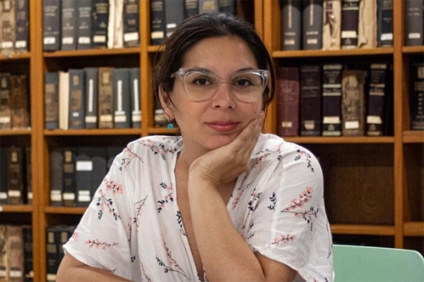 La escritora rosarina Vanesa Gómez lanzó su nuevo libro “Los que esperan”