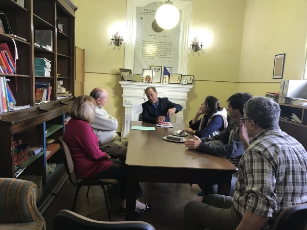 Giustiniani: “No somos levanta manos del poder”